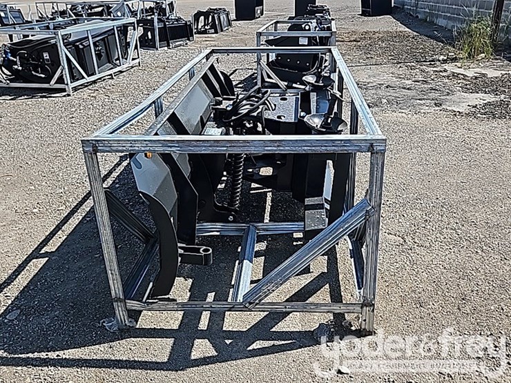 unused-jct-84"-snow/-dozer-blade-to-suit-skidsteer-image-2