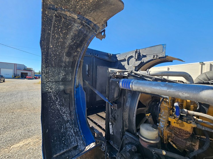 2007-peterbilt-379-image-33