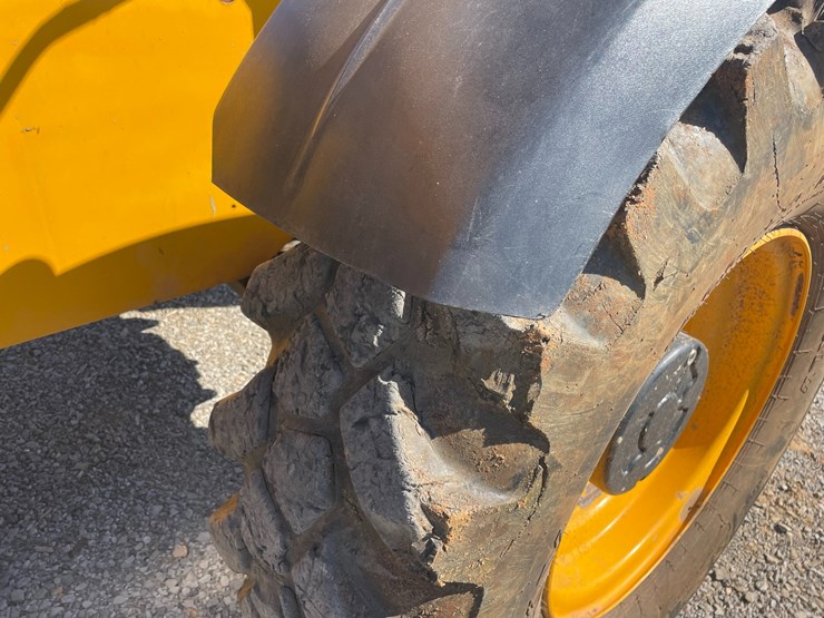 2017-jcb-507-42-image-19