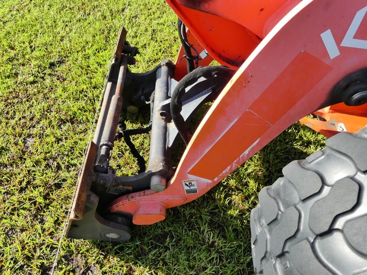2021-kubota-r540-image-9