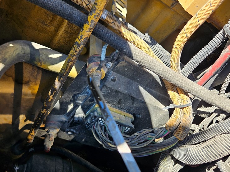 2007-peterbilt-379-image-27