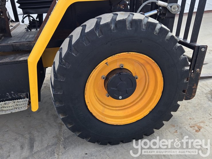 2017-jcb-930-image-23