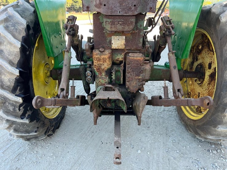 john-deere-530-image-12