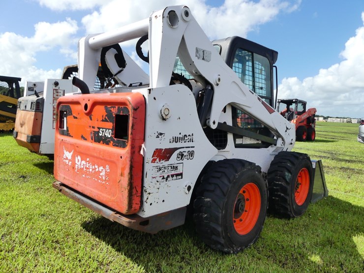 2021-bobcat-s740-image-3