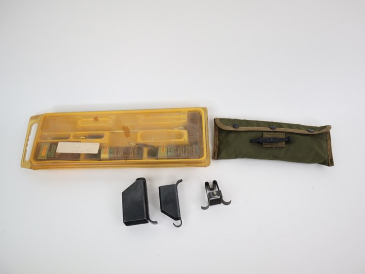 #75-•-#4060-•-(5)-vietnam-era-us-m16-cleaning-kit-outers-22-cleaning-kit-and-steel-magazine-speed-loaders-image-1