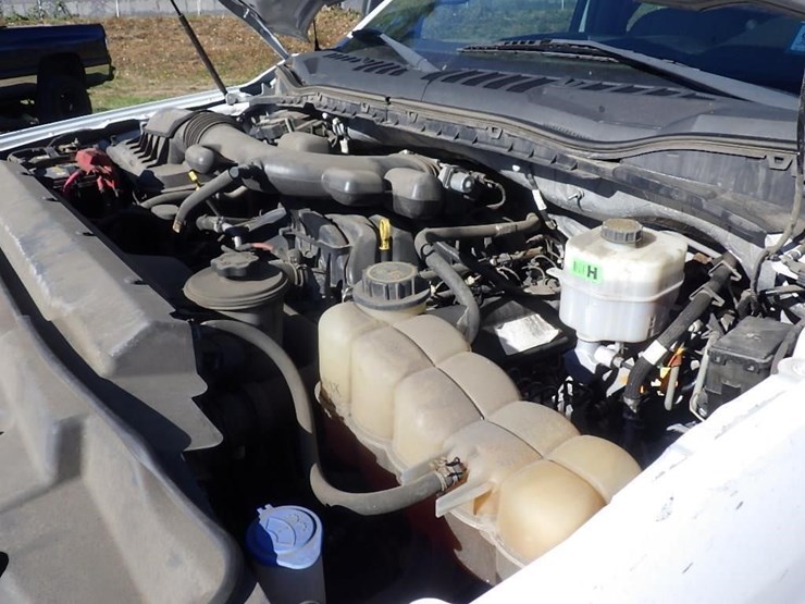 2018-ford-f550-image-13