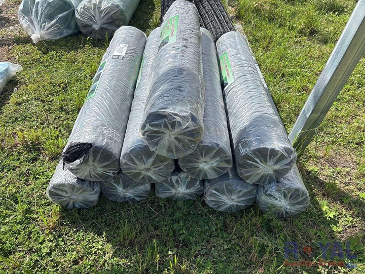 rolls-of-woven-landscape-fabric-image-3