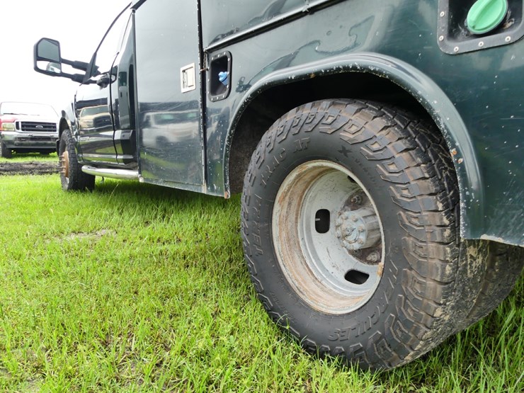 2017-ford-f350-xl-image-5