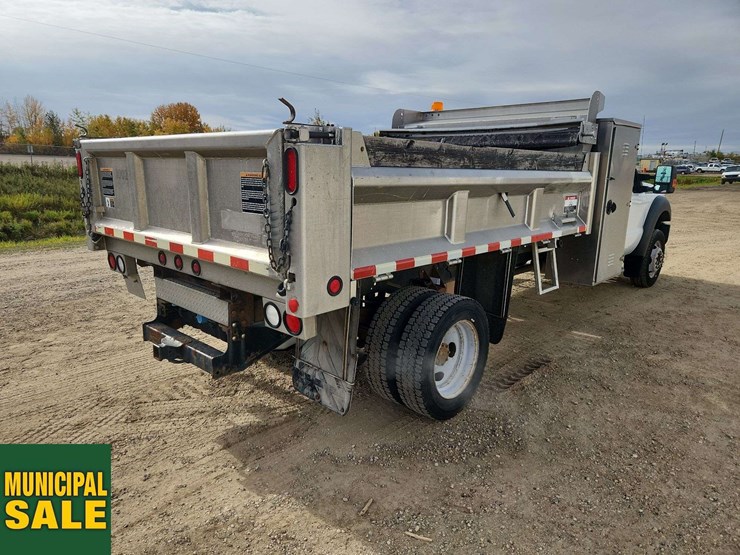 2012-ford-f550-image-4