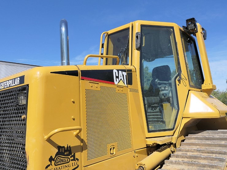 2004-caterpillar-d5n-image-10