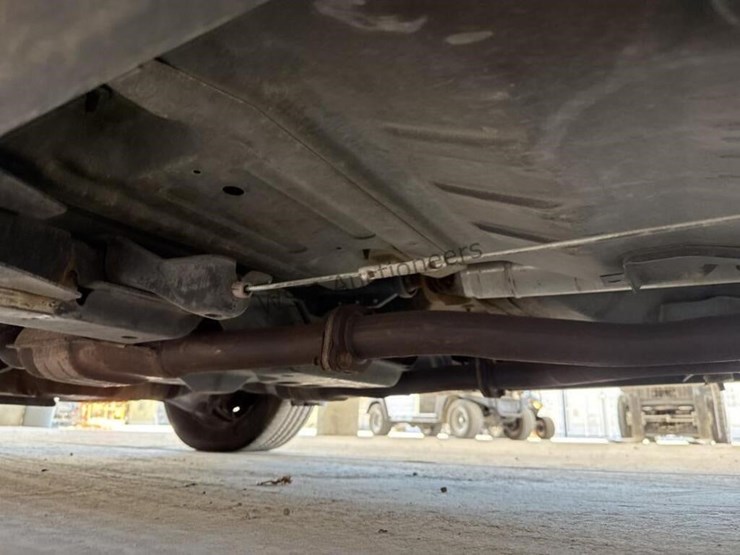 2009-ford-crown-victoria-sdn-image-29