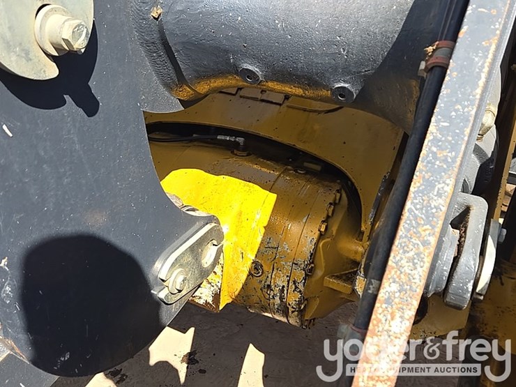 2019-deere-524l-image-20