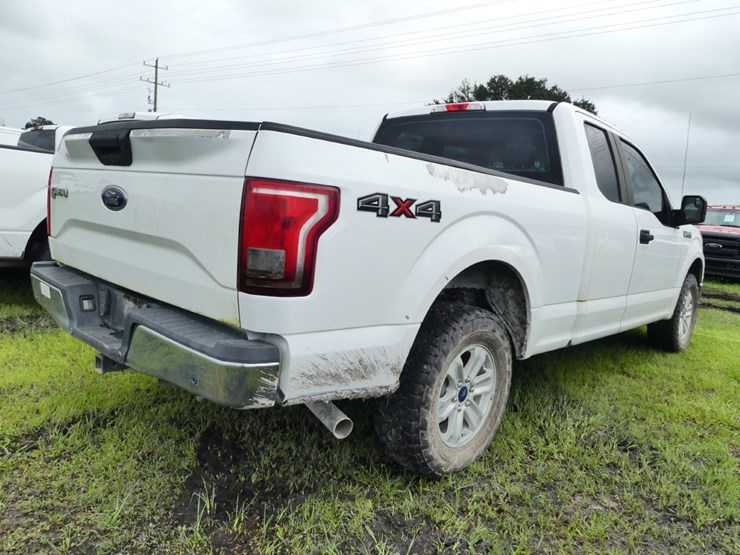 2017-ford-f150-xl-image-4