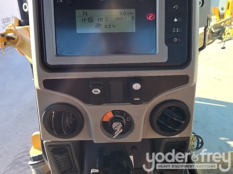 2016-caterpillar-140m3-image-93