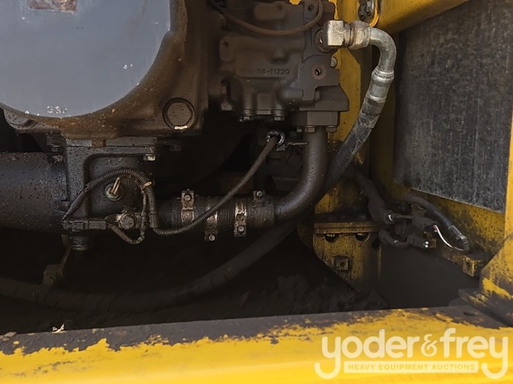 2022-komatsu-pc490-lc-11-image-41