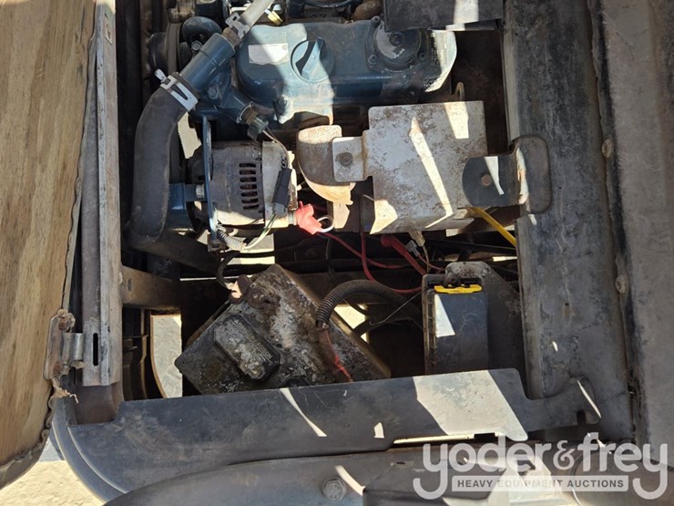 2019-club-car-carryall-1700-image-34