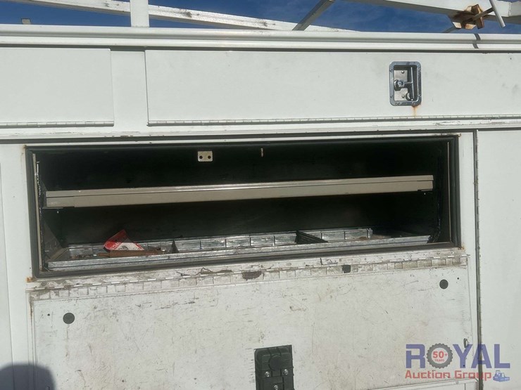 2012-ford-f550-image-21