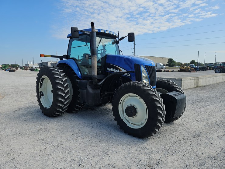2010-new-holland-tg210-image-20