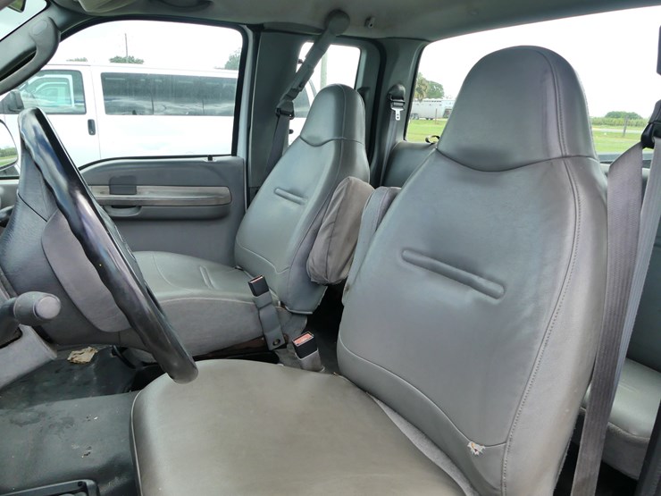 2004-ford-f250-xl-image-8