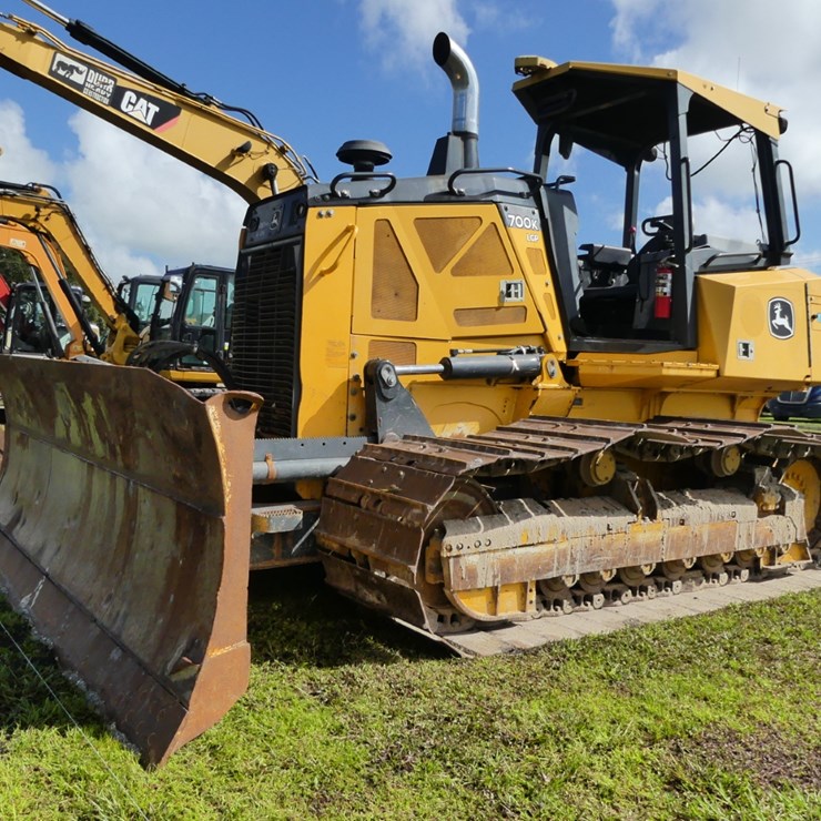 2016 DEERE 700K