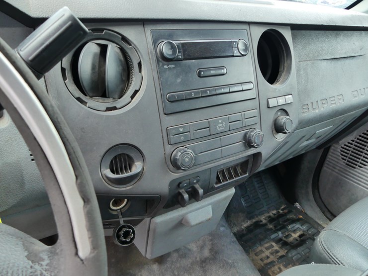 2011-ford-f350-xl-image-11