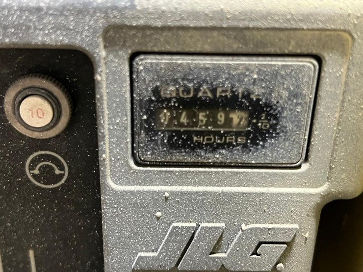 jlg-2630es-image-16