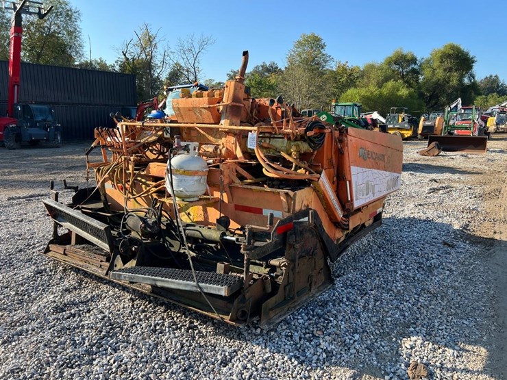 leeboy-8000t-paver-image-5