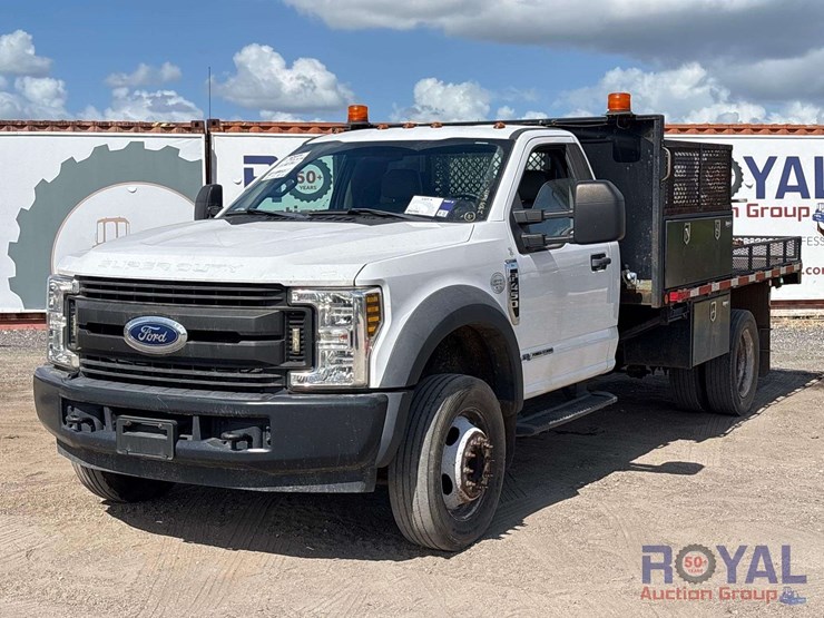 2019-ford-f450-image-1