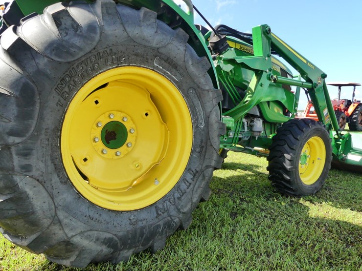 john-deere-4052m-image-6