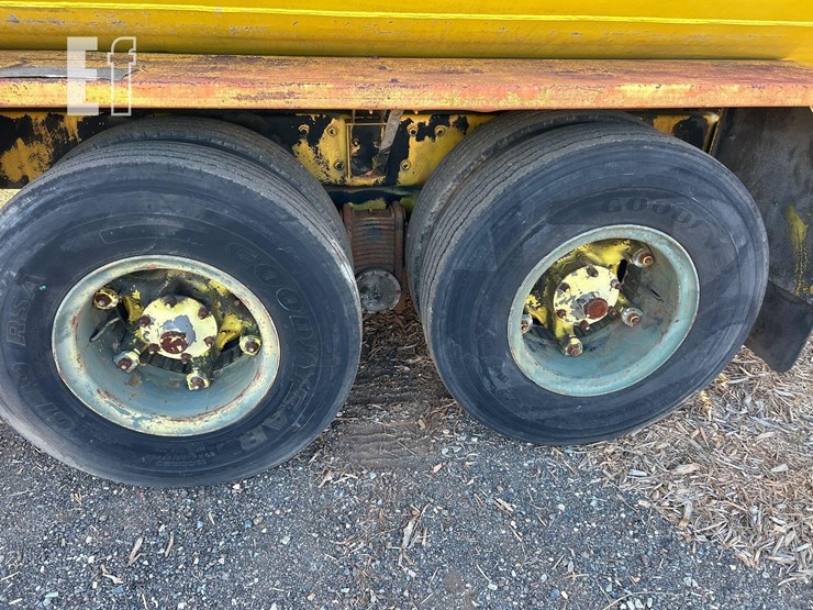 1981-caterpillar-3208-image-17