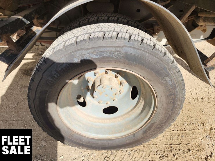2016-ford-f550-image-32