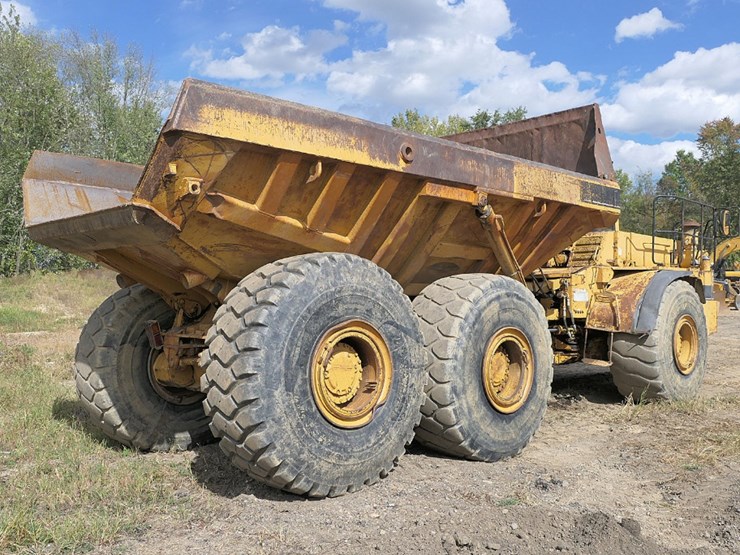 1994-caterpillar-d400d-image-2