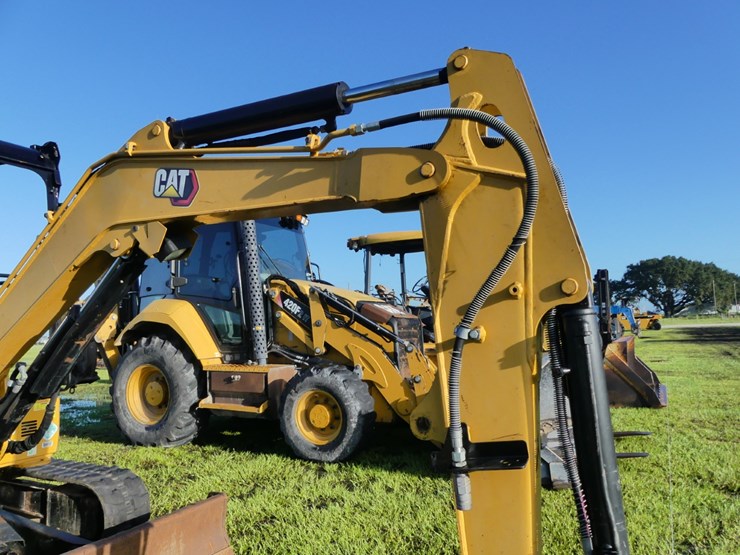 caterpillar-303.5-image-7