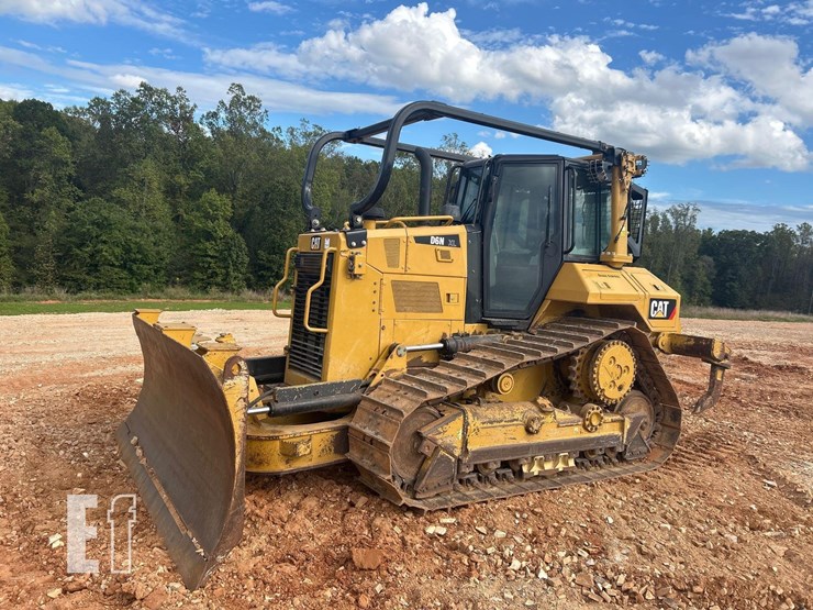 2018-caterpillar-d6n-xl-image-1