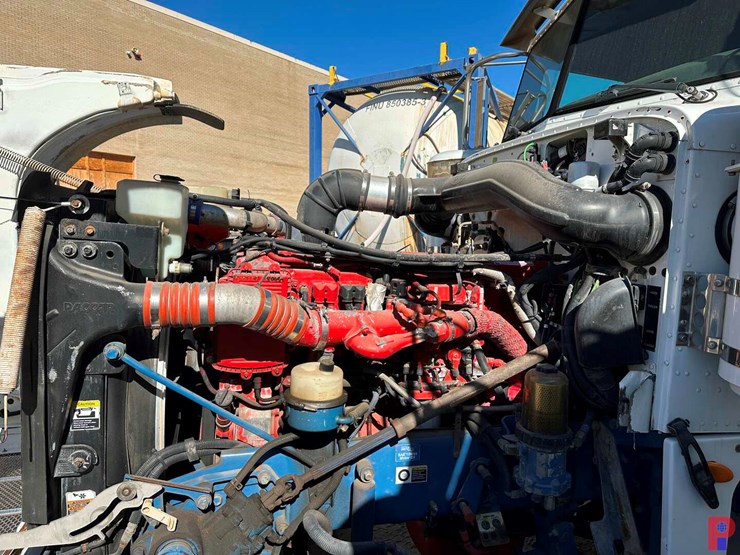 2008-peterbilt-367-image-18