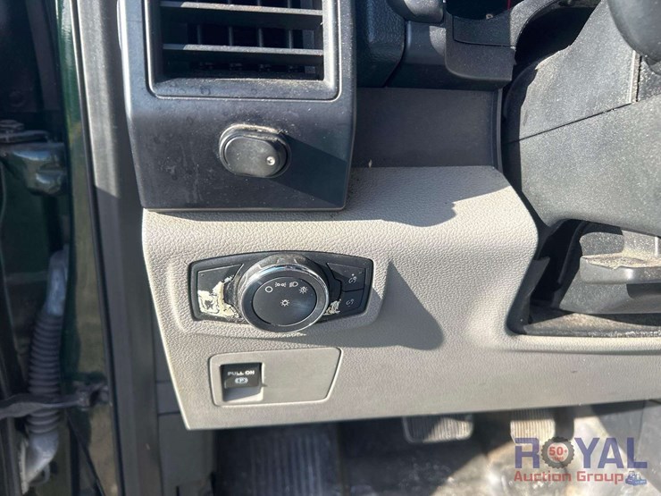 2016-ford-f150-image-18