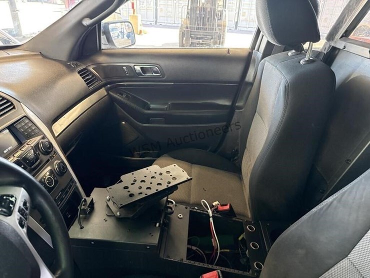 2014-ford-explorer-image-20