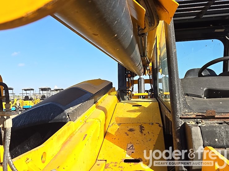 2016-jcb-510-56-image-34