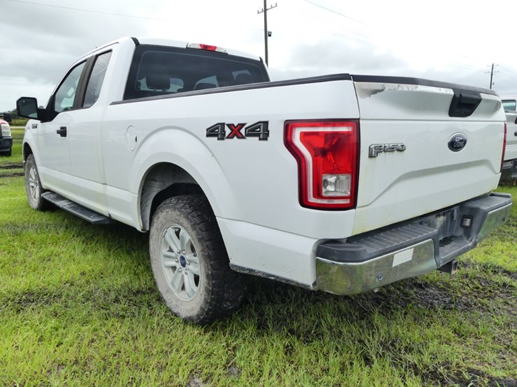 2017-ford-f150-xl-image-3