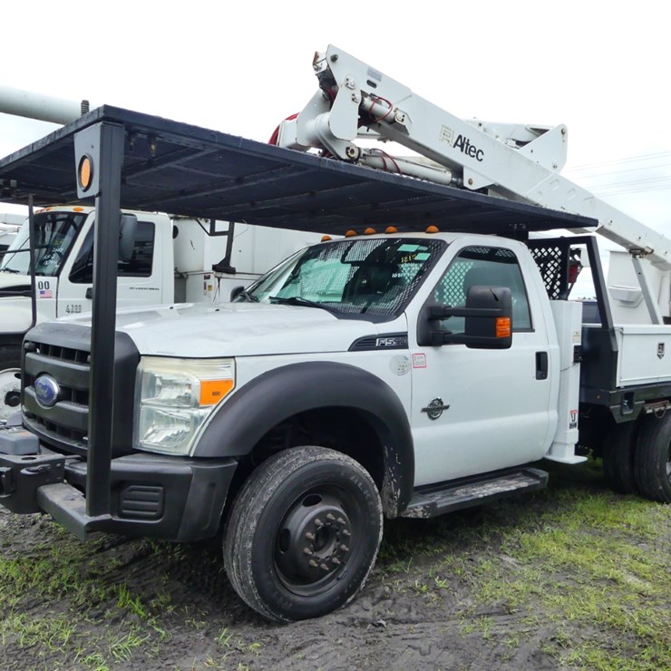 2016 FORD F550 XL