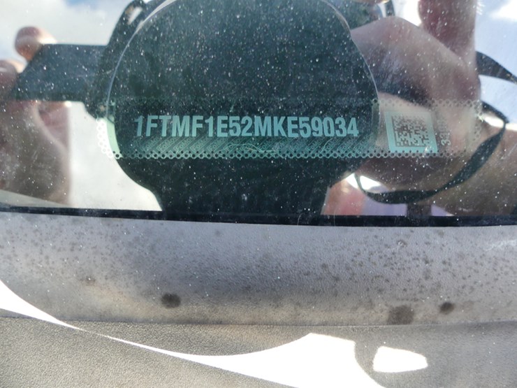 2021-ford-f150-xl-image-11