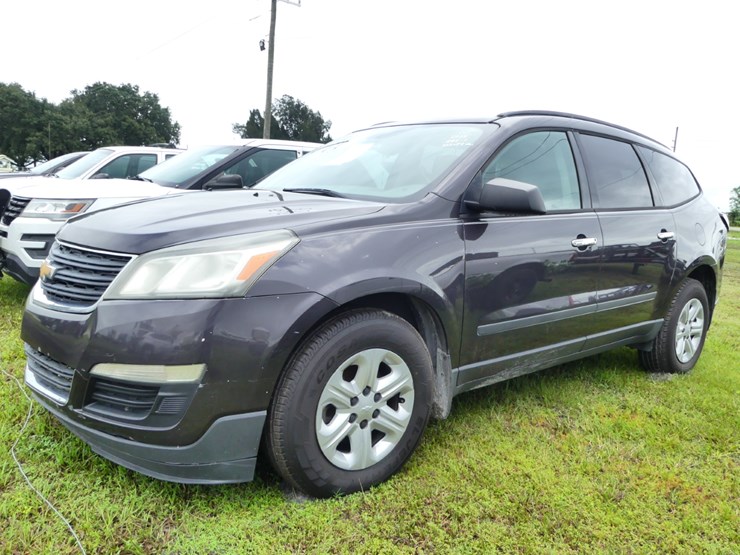 2013-chevrolet-traverse-image-1
