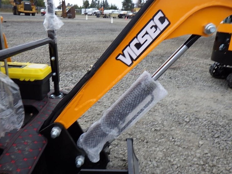 2025-vicsec-15-hydraulic-excavator-image-11