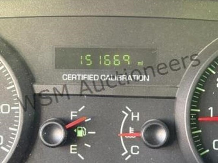 2008-ford-crown-victoria-sdn-image-18
