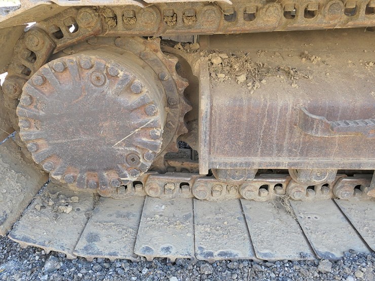 2011-caterpillar-320d-image-27