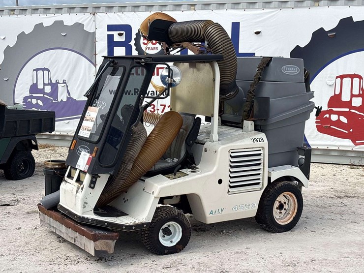 turf-vacuum-image-1
