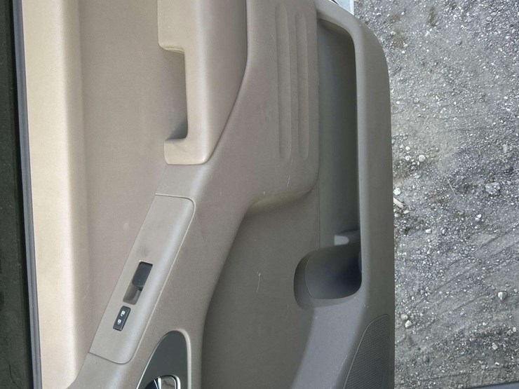 2017-nissan-frontier-image-10