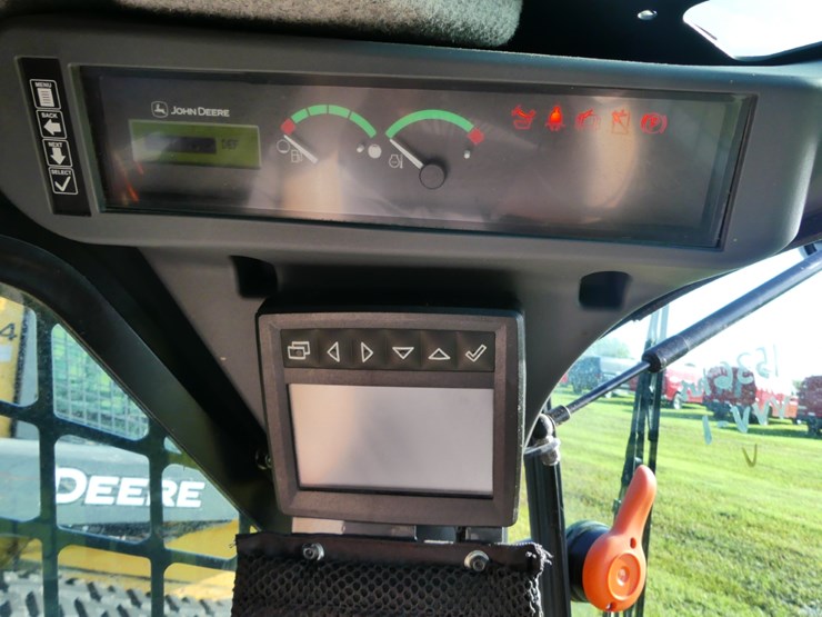 deere-333g-image-14