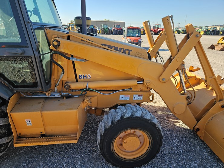 2007-case-570m-xt-image-19