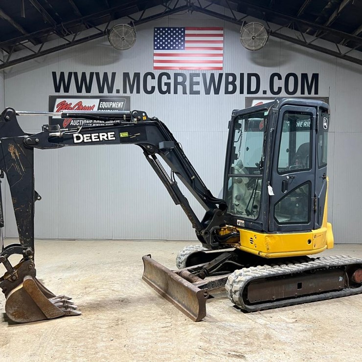 2015 DEERE 35G